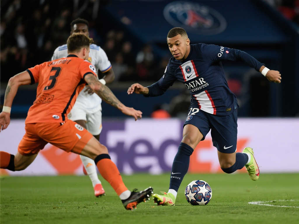 博班&卡佩罗：巴黎圣日耳曼略显保守，仍有资格挺进欧冠决赛